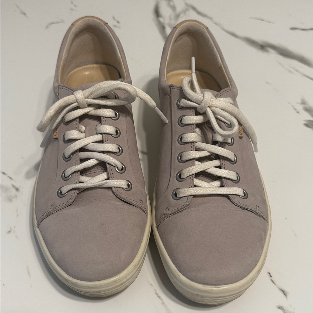 Ecco Women's Grey Rose Sneakers. Size 40 (9/9-1/2)